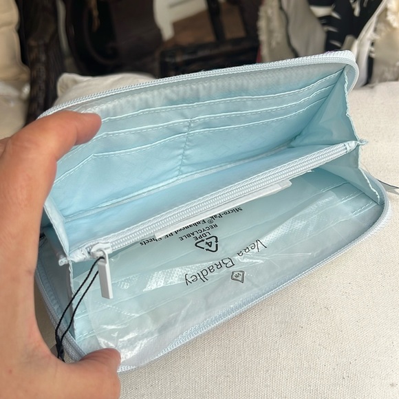 VERA BRADLEY Accordion quilted textile wallet - Picture 6 of 12